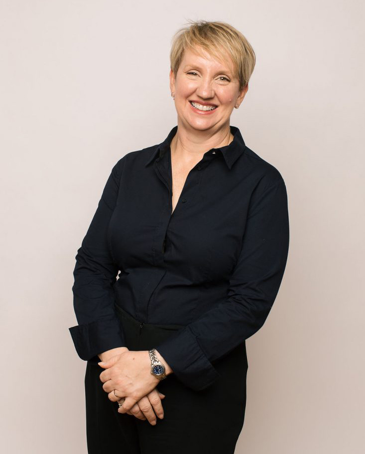 Renae-WebRes-910